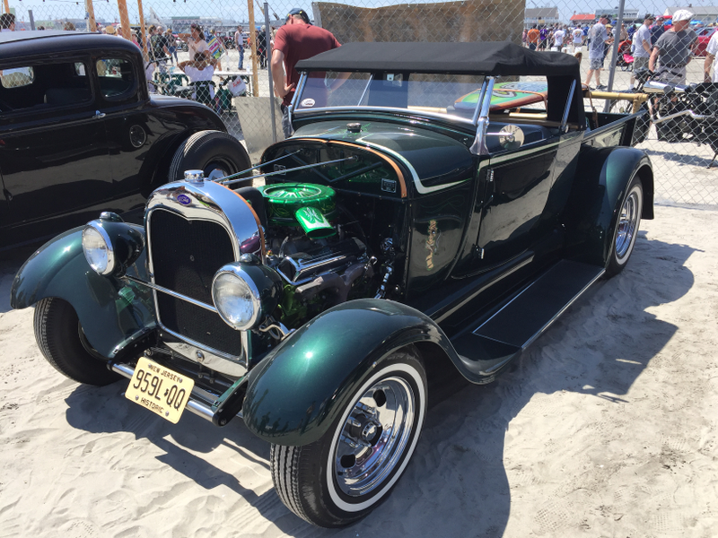 Illustration for article titled So while some oppos will be sad that Blacktop Nationals was a bust, Customs on the Beach was the exact opposite of that.
